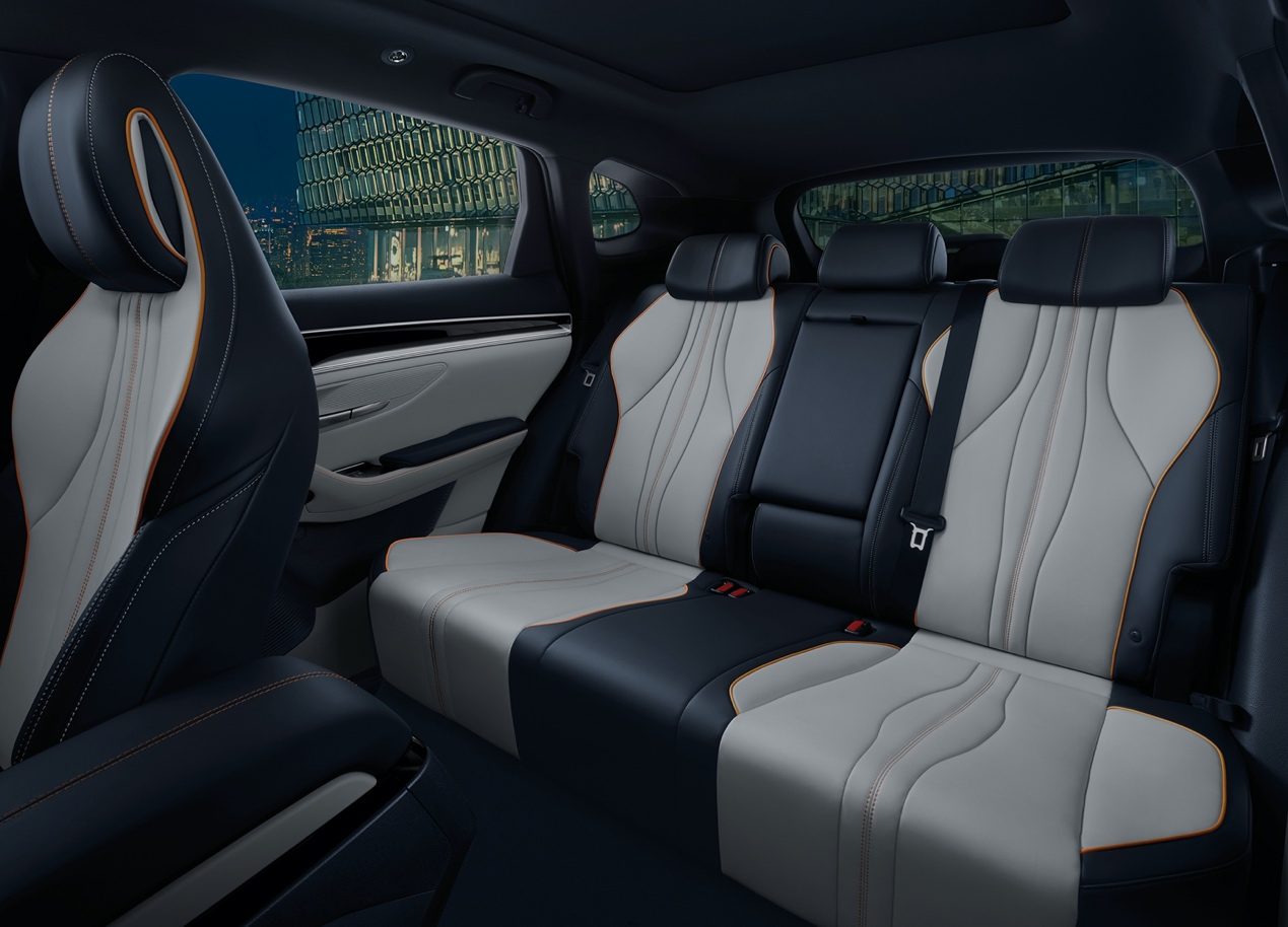 2021 BYD SONG PLUS EV gallery image 1