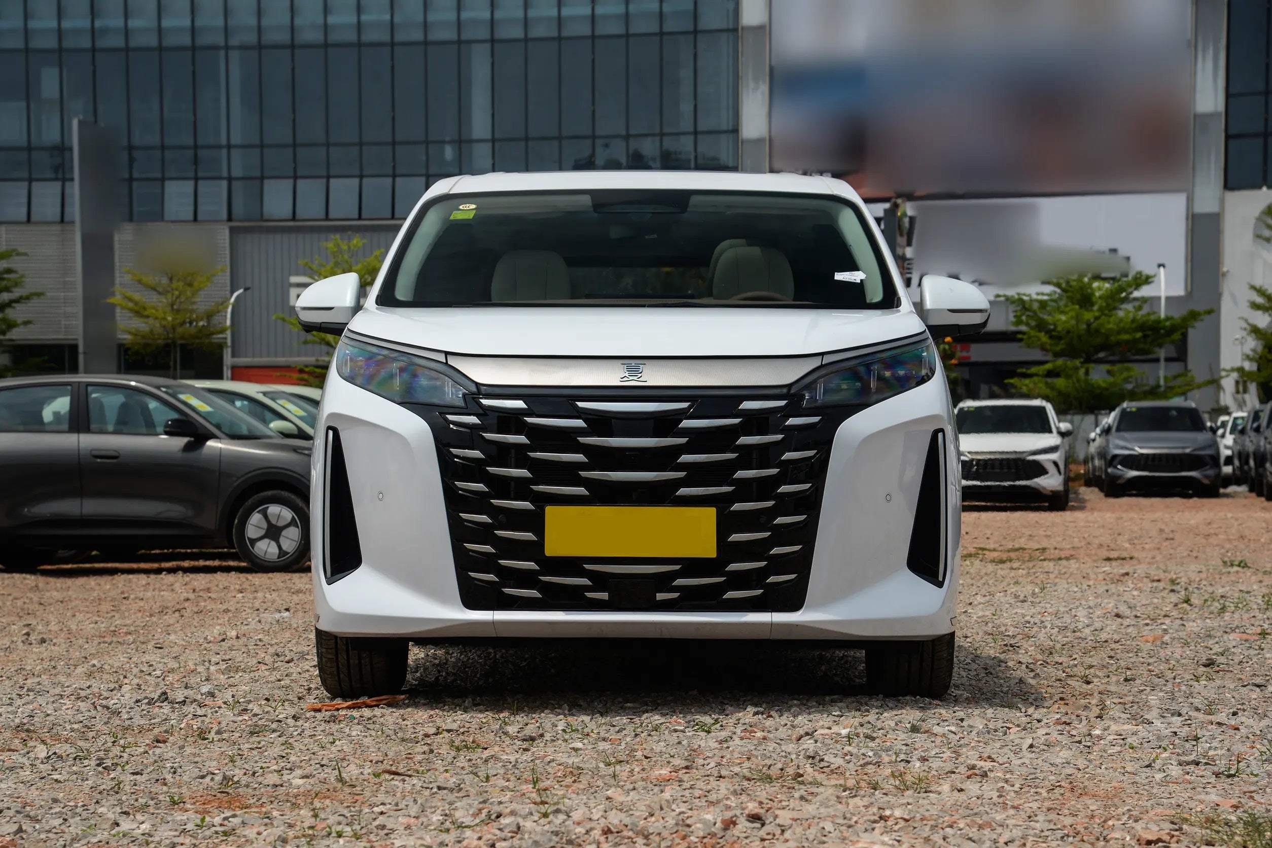 2025 BYD Xia gallery image 2