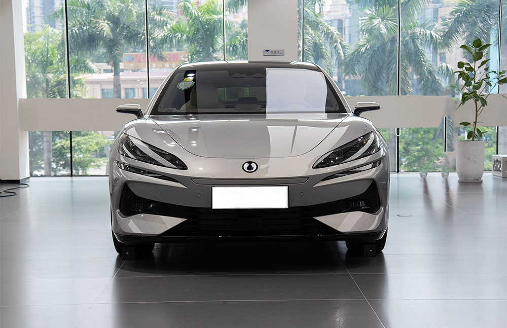 Denza Z9 GT DM gallery image 1