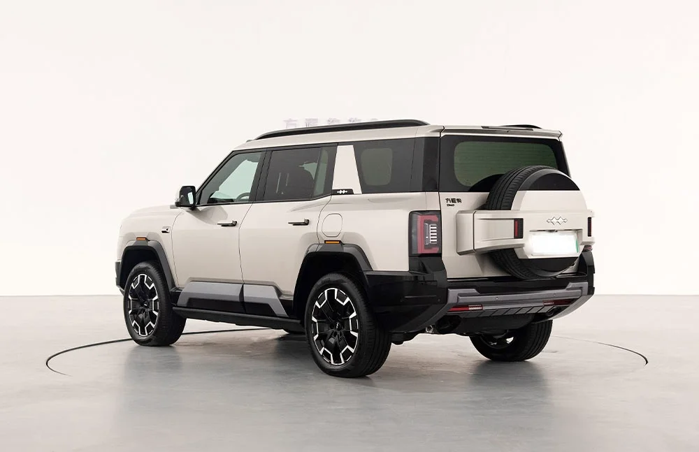 2025 BYD Leopard 8 鈥?image 3