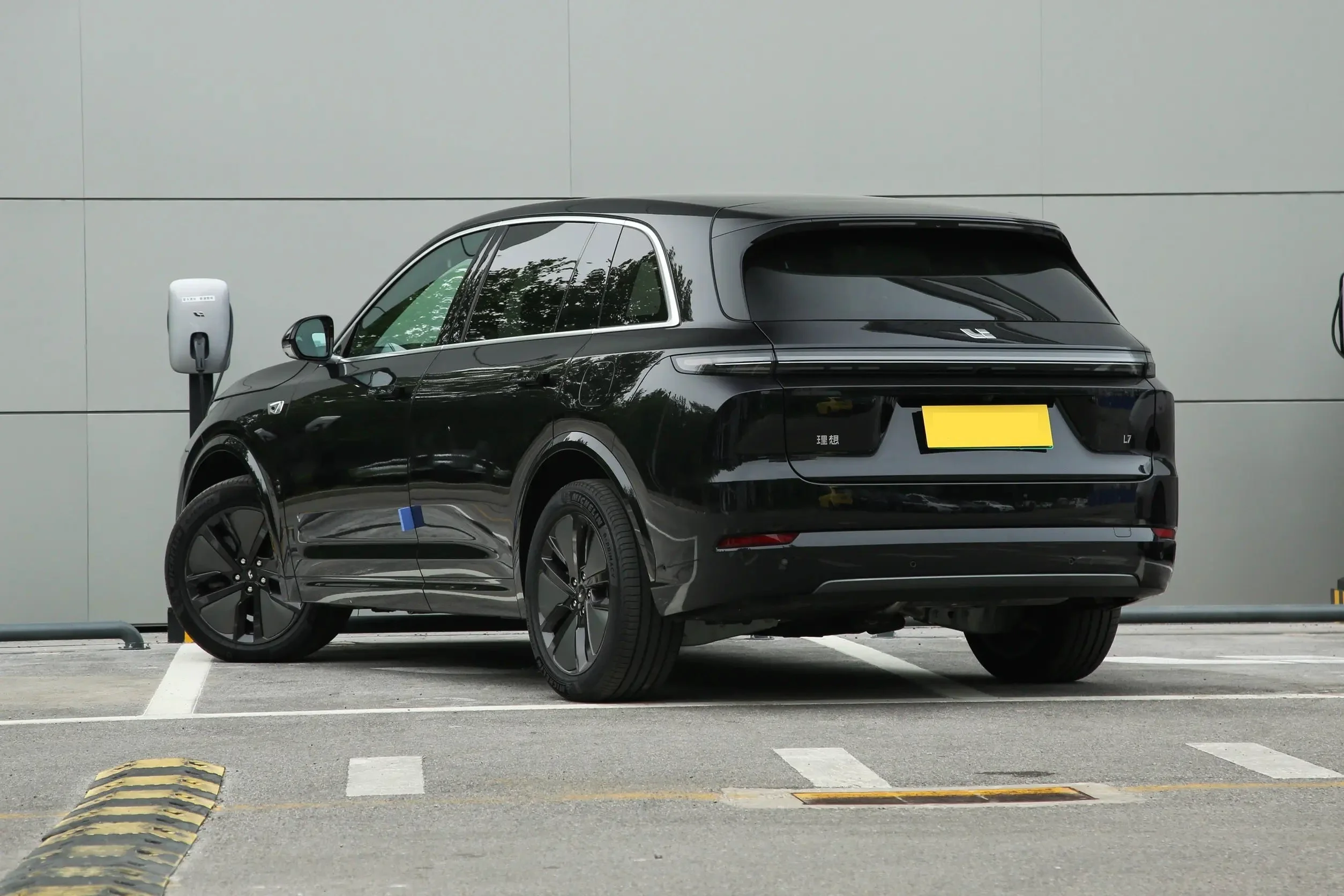 2025 Li Auto L7 鈥?image 4
