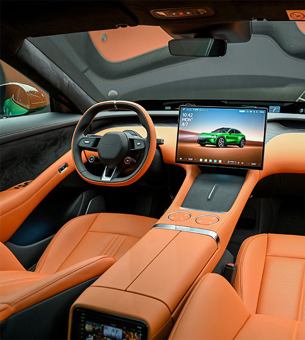 2025 Xiaomi YU7 gallery image 3