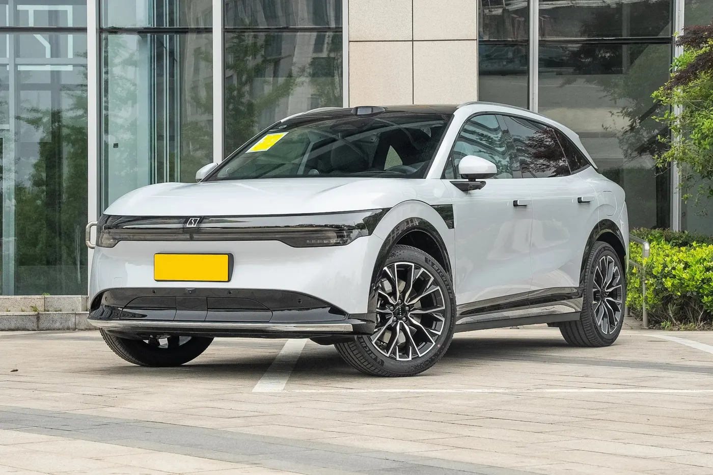 SUV