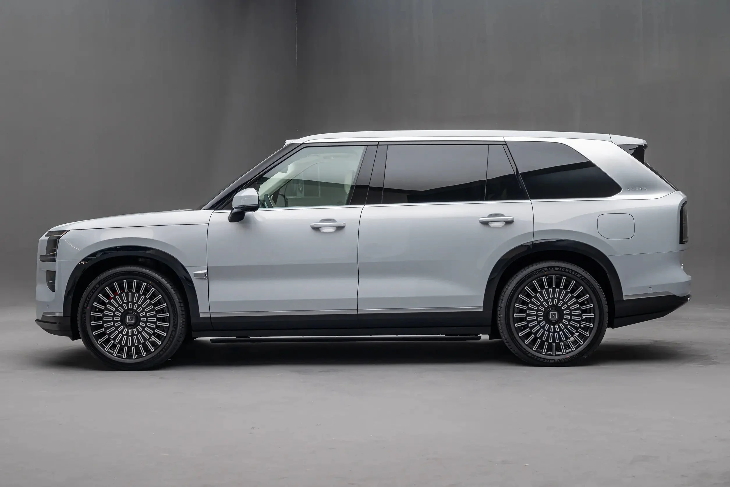 2025 Zeekr 9X 鈥?image 2