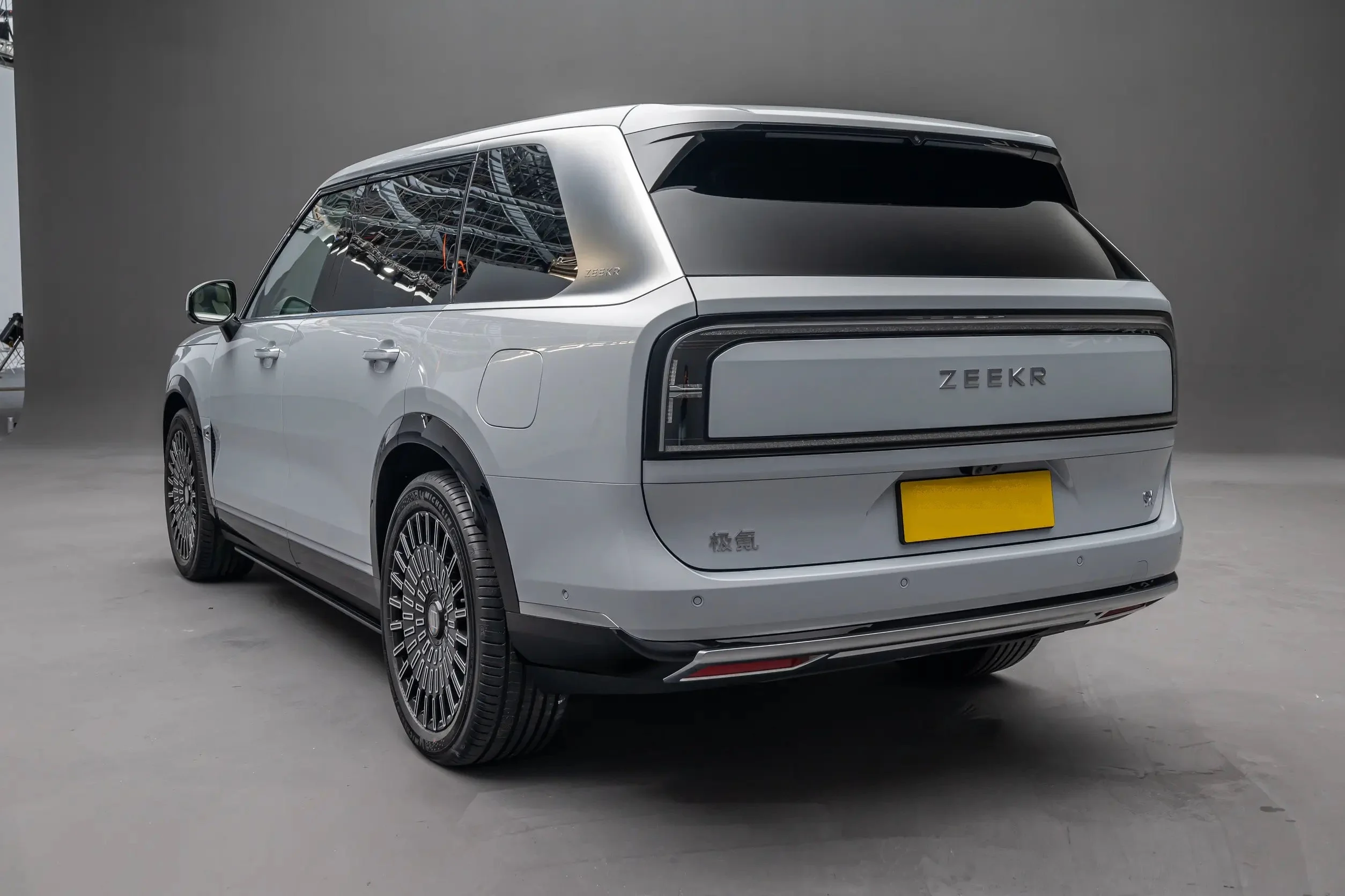 2025 Zeekr 9X 鈥?image 3